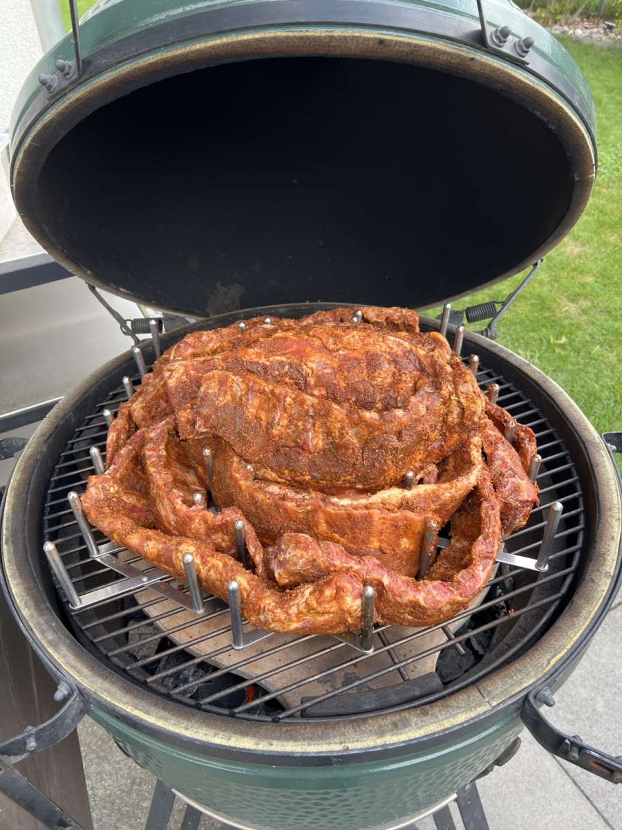 Im August gab es Spareribs mit Coleslaw Salat