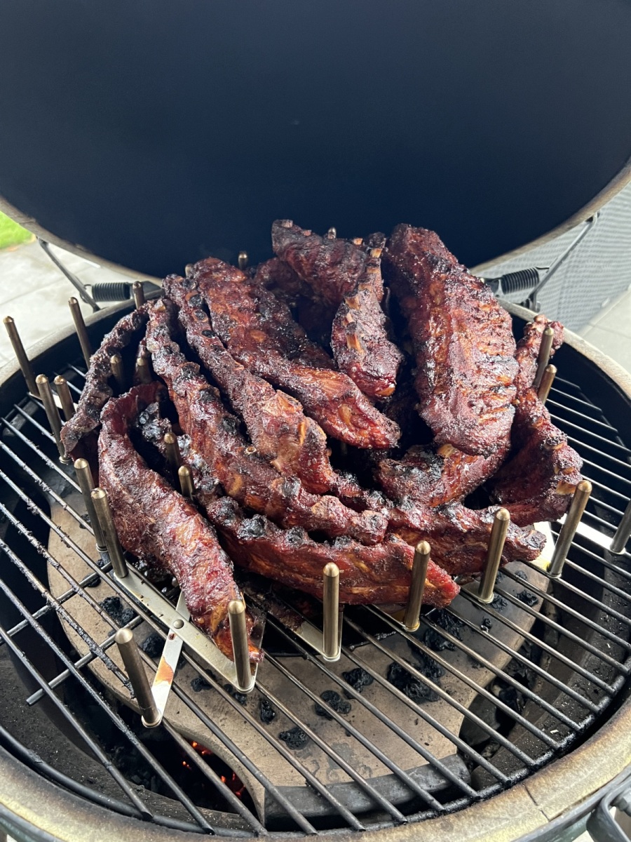 Im August gab es Spareribs mit Coleslaw Salat