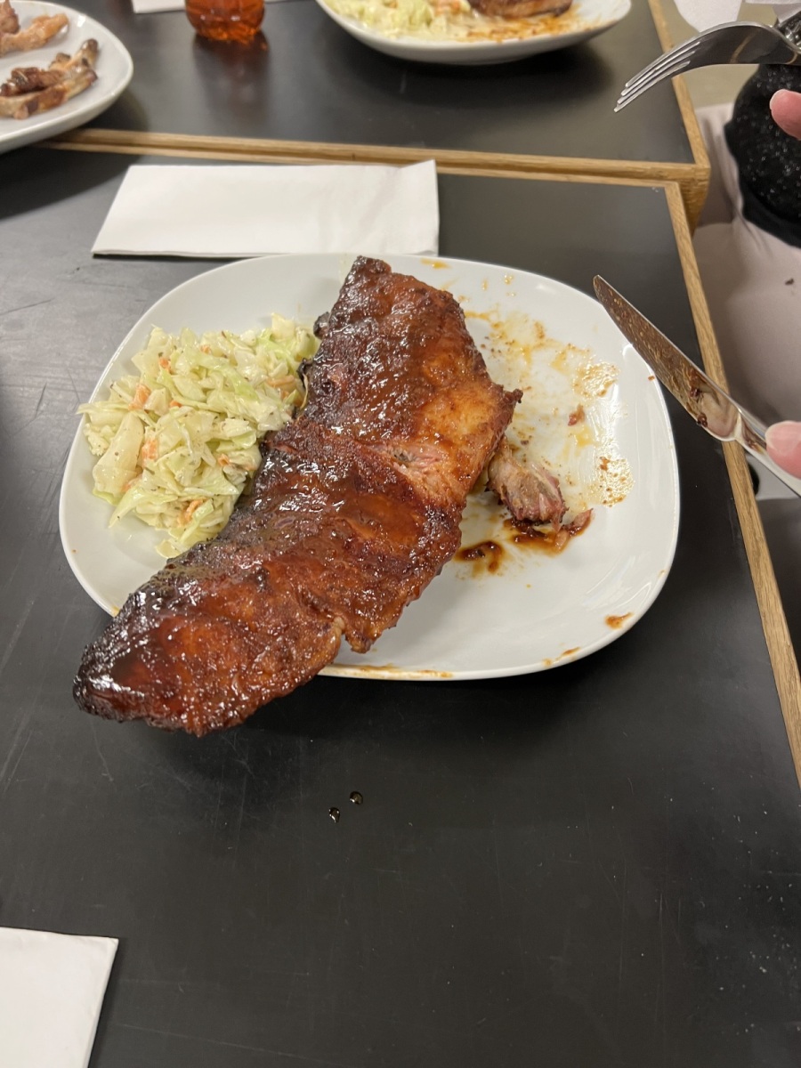Im August gab es Spareribs mit Coleslaw Salat